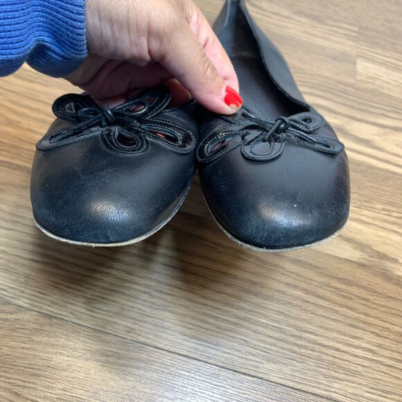 Stuart Weitzman Black Cutout Flower Leather Flats Slip On Womens Size 10 M - Picture 5 of 11